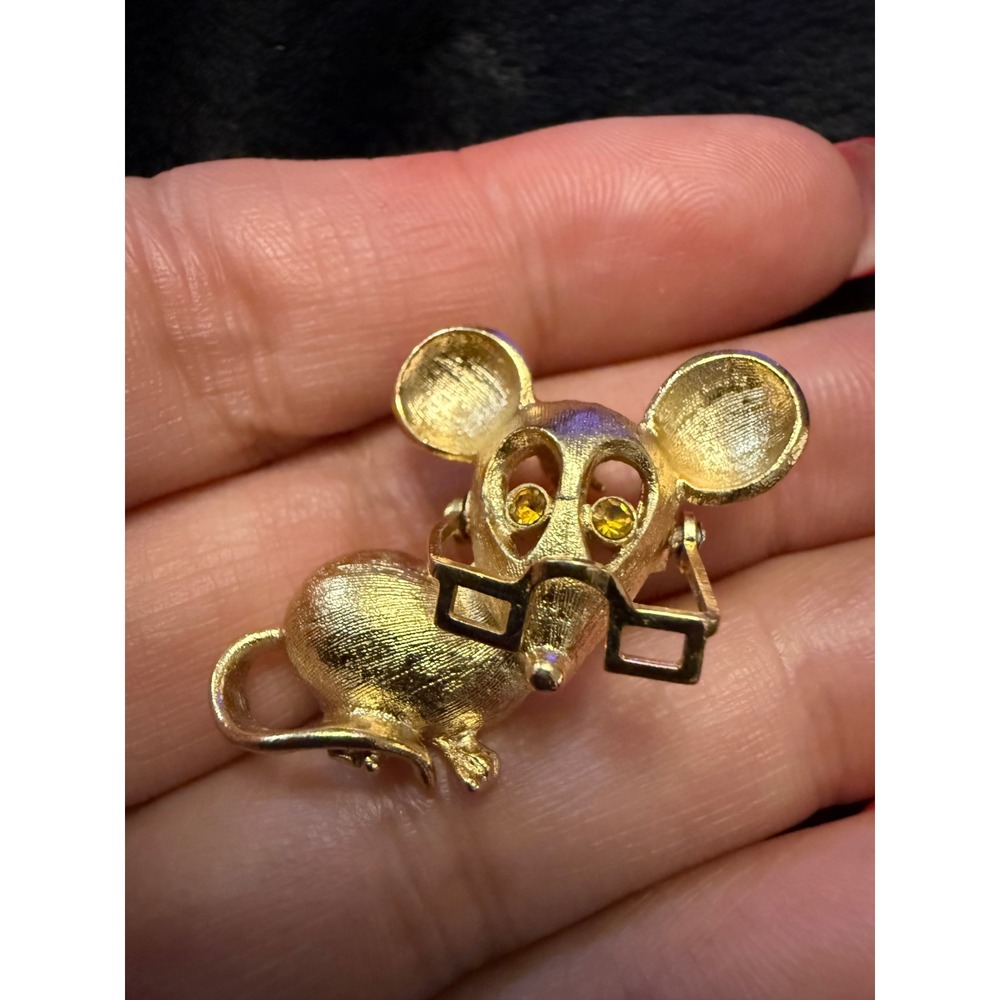 Vintage Avon Gold Tone Mouse Brooch with Movable Glasses Yellow Rhinestone Eyes